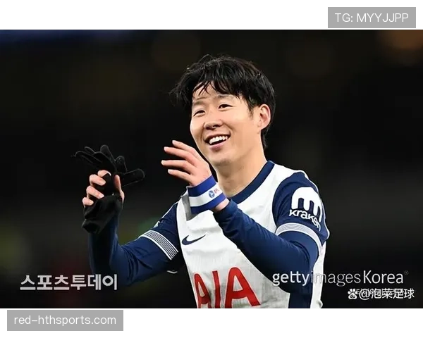 孙兴慜家冰箱里塞满泡菜，训练完直接啃整颗